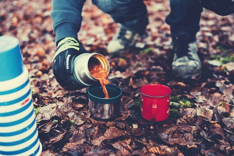 camping fire coffee