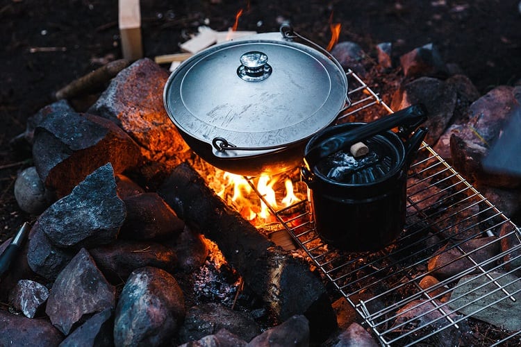 camping fire cooking